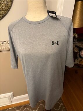 Under Armour Men's Light Gray Short-Sleeve Performance Tee new with tags large